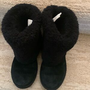 UGG Authentic Shearling  Black Women fur boots Size 6